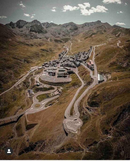 Estudio Pas De La Casa Pie De Pista-Vistas-Wiffi-Netfli Hut 7353 المظهر الخارجي الصورة